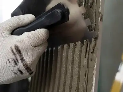 آماده سازی پشت کاشی برای کاشی کاری کف